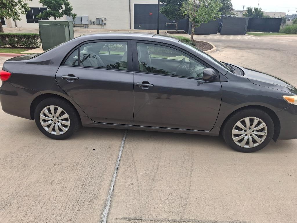 2012 Toyota Corolla L photo