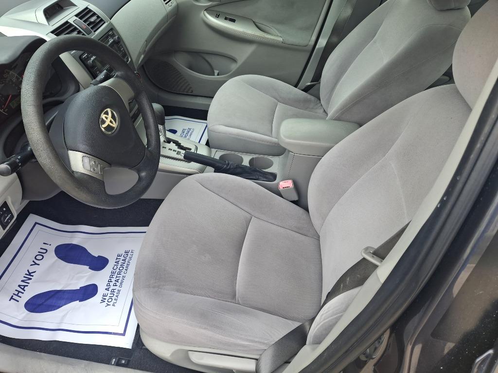 2012 Toyota Corolla L photo
