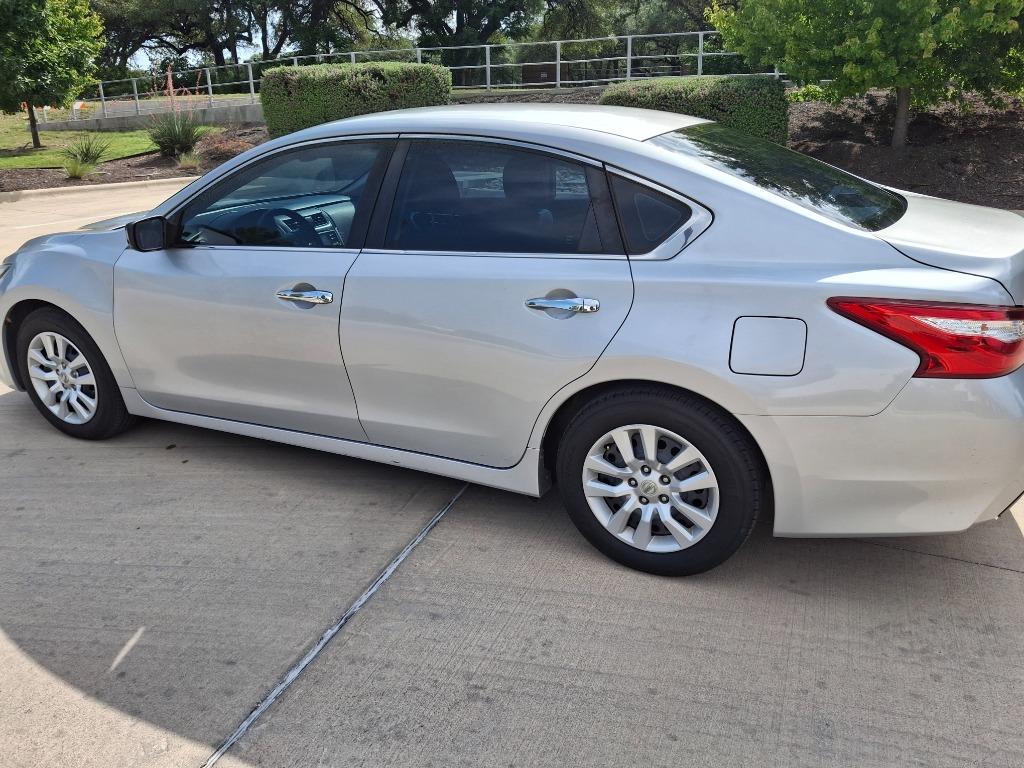 2016 Nissan Altima photo