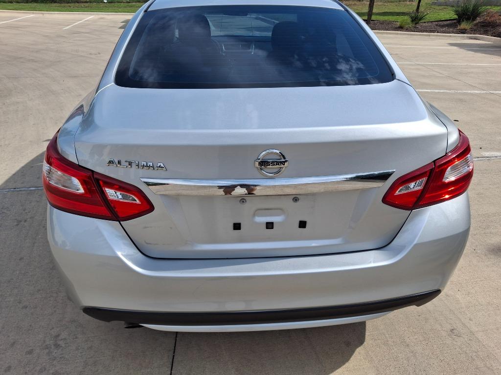 2016 Nissan Altima photo