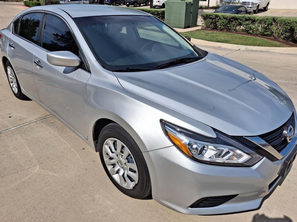 2016 Nissan Altima photo