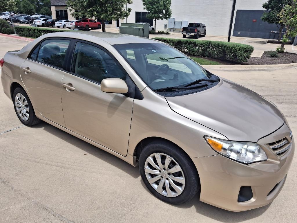 2013 Toyota Corolla - $7,999
