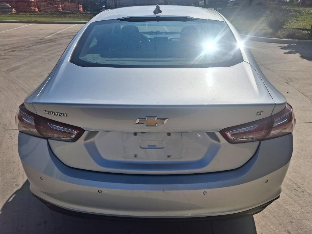 2021 Chevrolet Malibu - $14,599