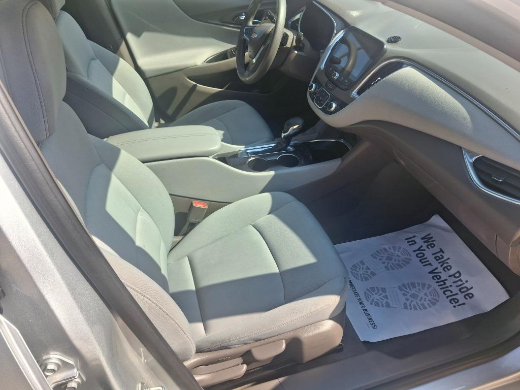 2021 Chevrolet Malibu - $14,599
