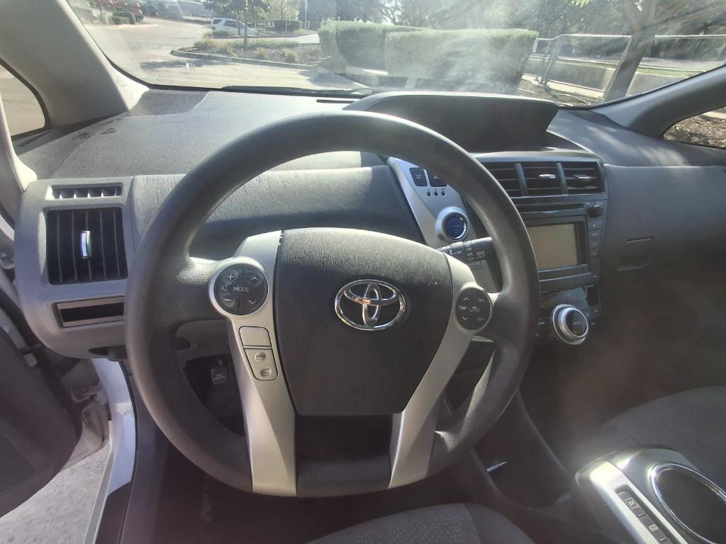 2012 Toyota Prius - $7,599