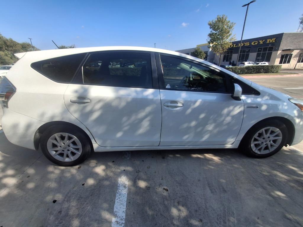 2012 Toyota Prius - $7,599