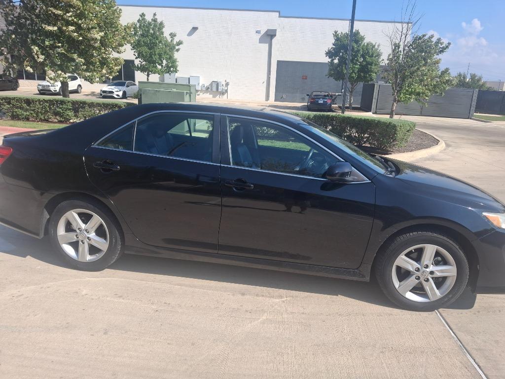 2014 Toyota Camry - $10,999
