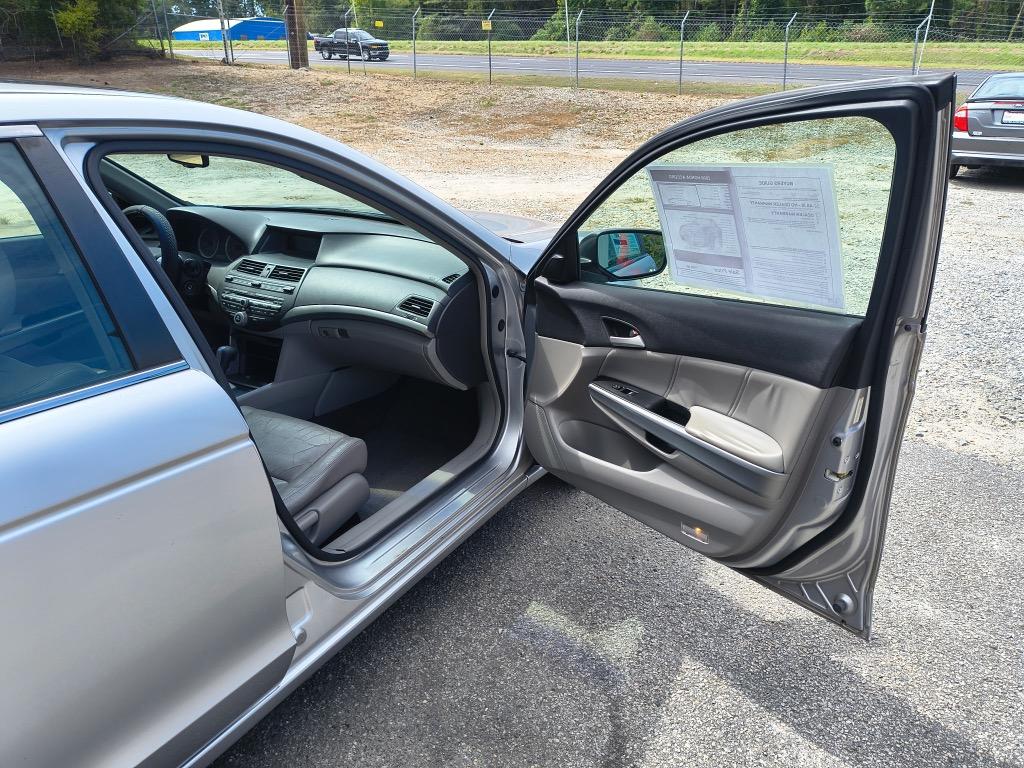 2008 Honda Accord - $7,995