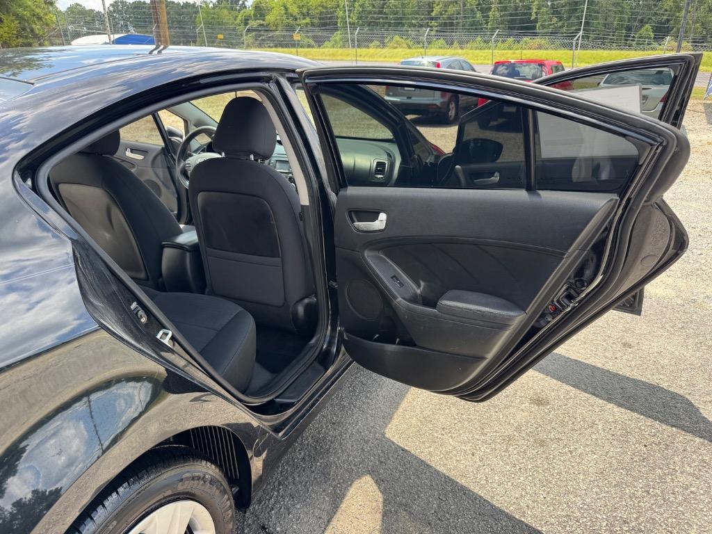 2017 Kia Forte - $9,995