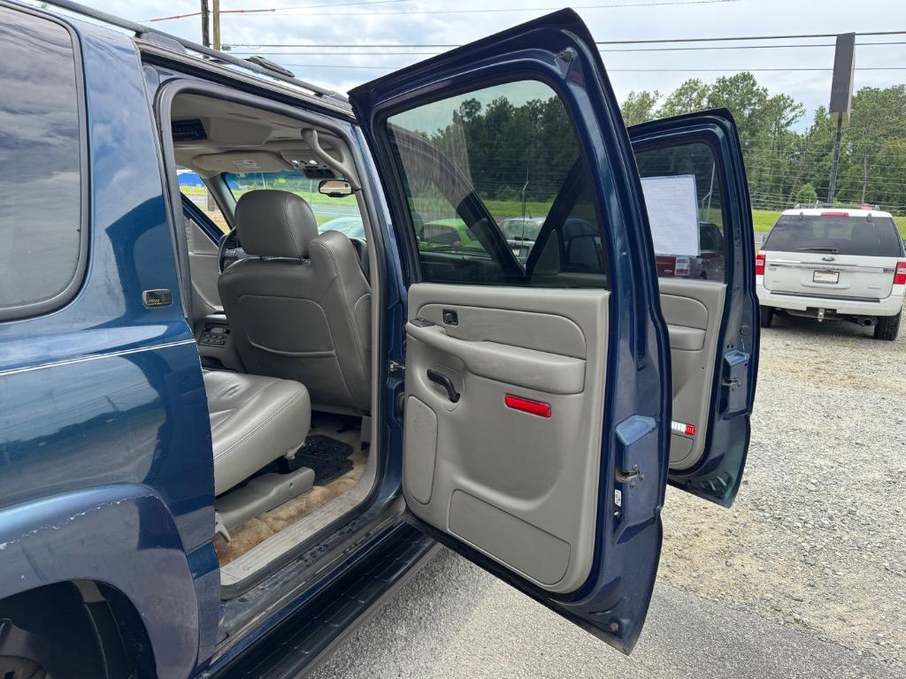 2006 Chevrolet Suburban - $9,995