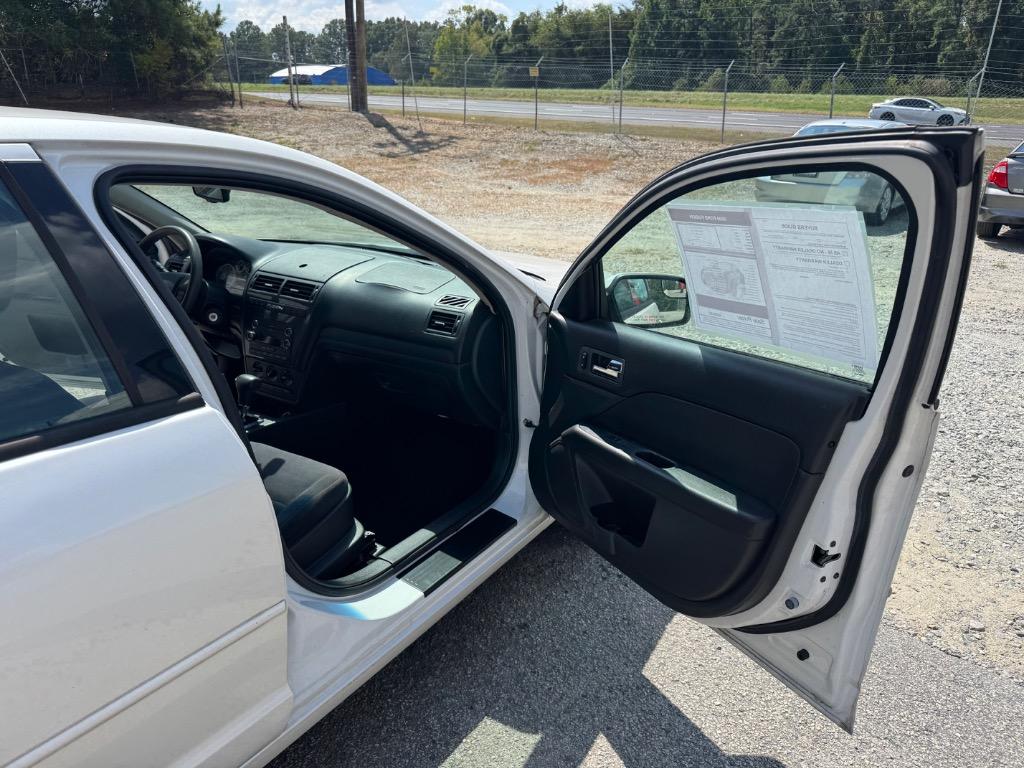 2009 Ford Fusion - $8,995