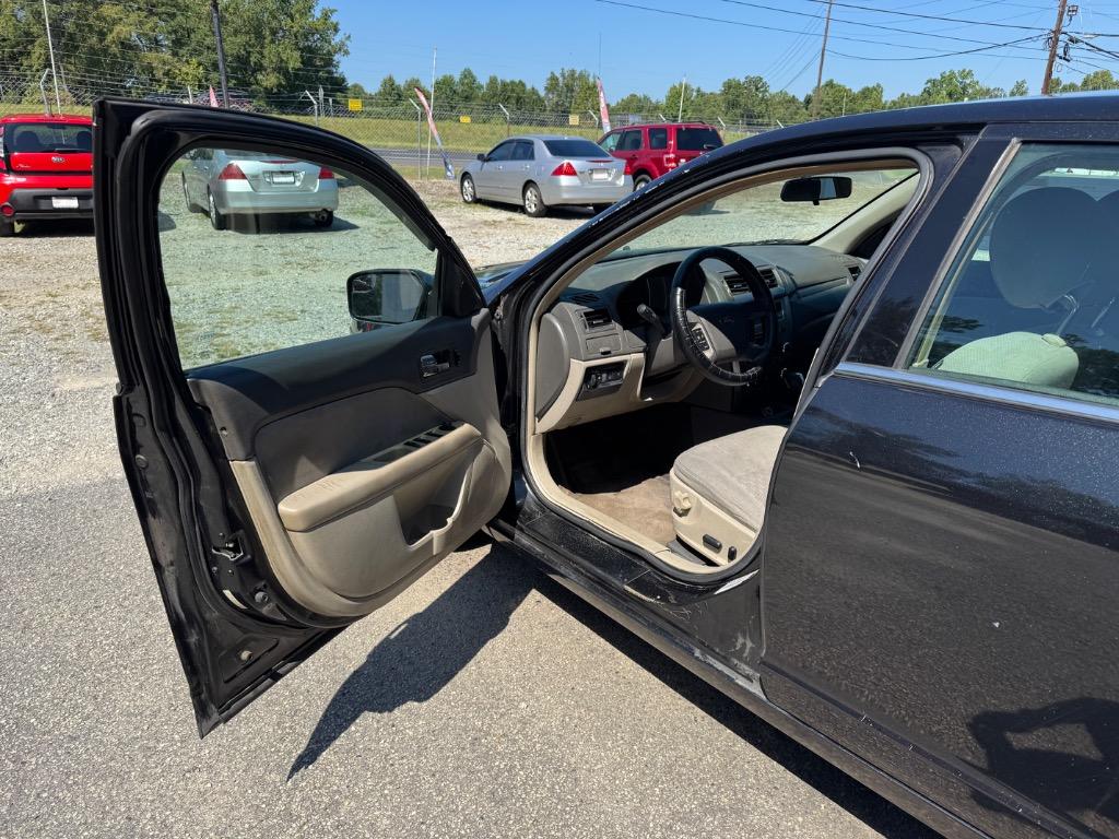 2012 Ford Fusion - $5,995