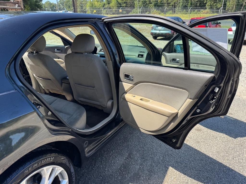 2012 Ford Fusion - $5,995