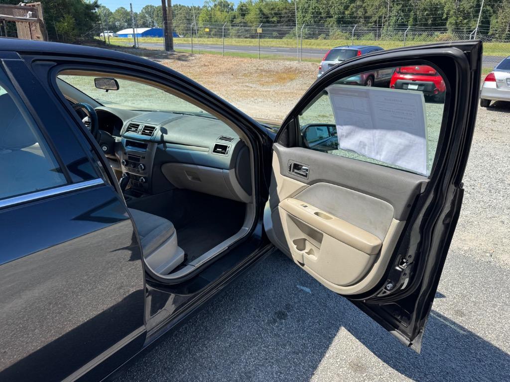 2012 Ford Fusion - $5,995