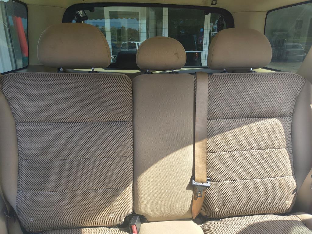 2005 Ford Escape - $7,995