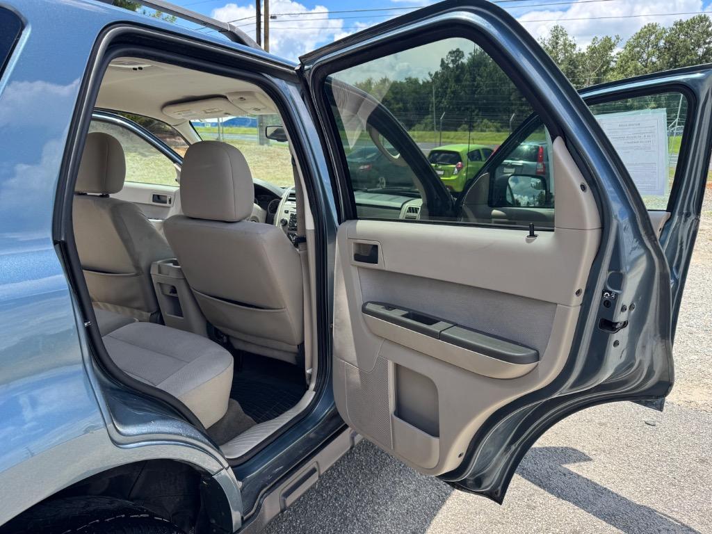 2011 Ford Escape - $7,995