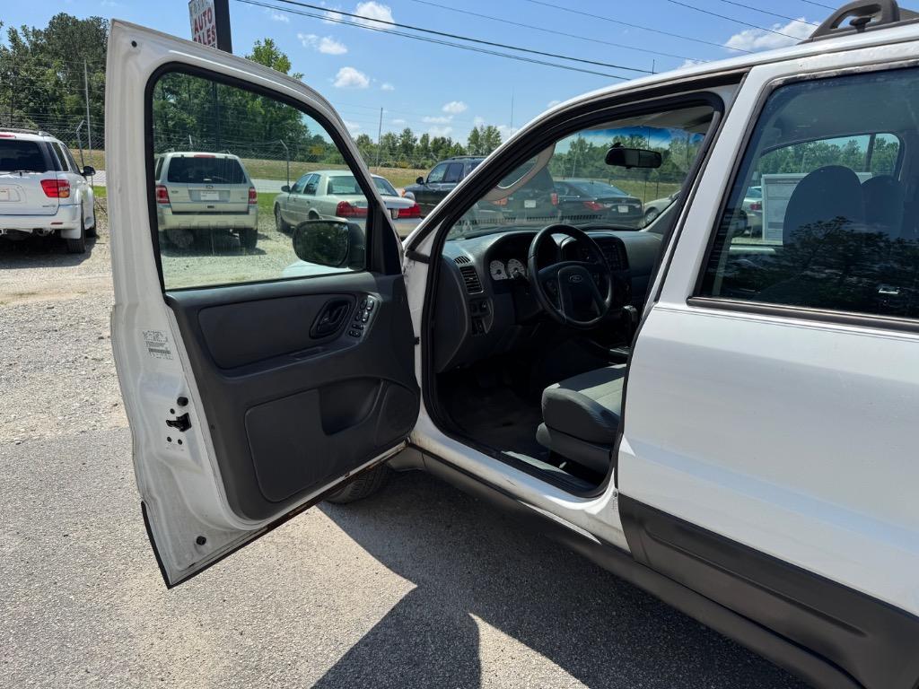 2007 Ford Escape XLS photo