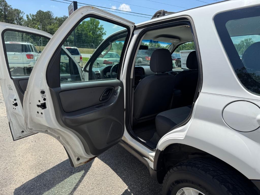 2007 Ford Escape XLS photo