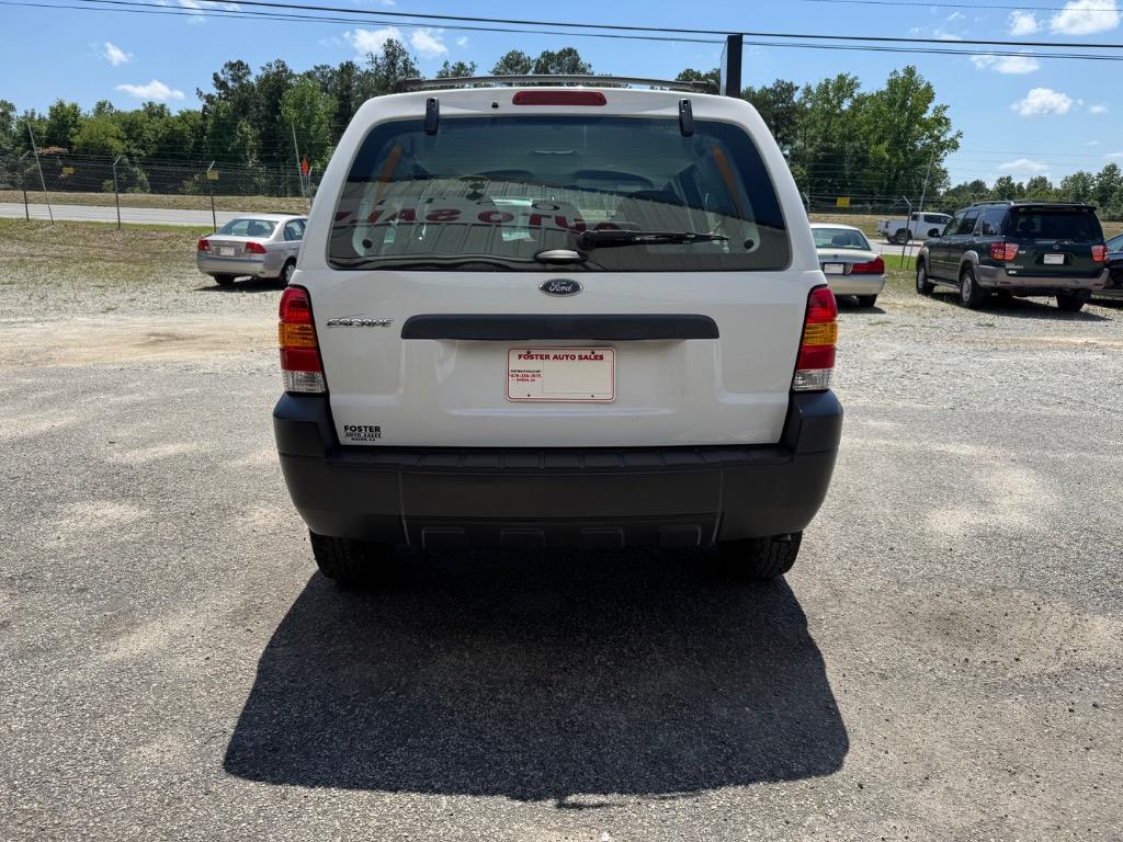 2007 Ford Escape XLS photo