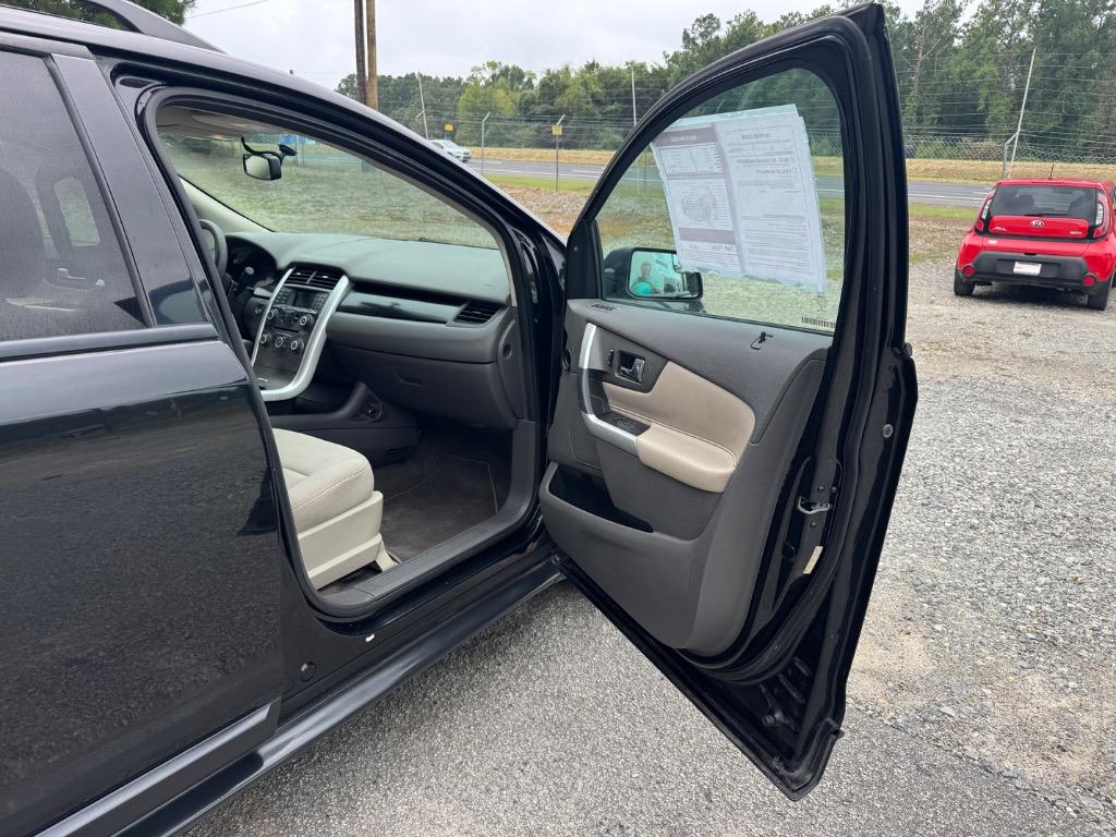 2013 Ford Edge - $9,995
