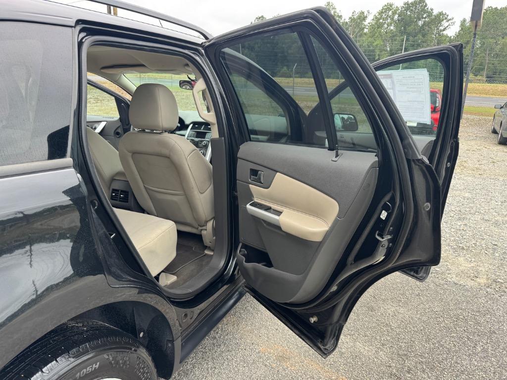 2013 Ford Edge - $9,995