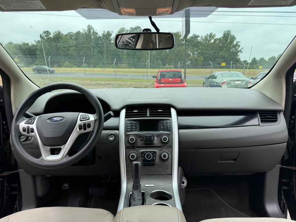 2013 Ford Edge - $9,995