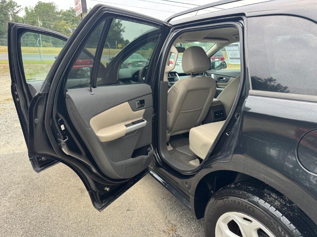 2013 Ford Edge - $9,995