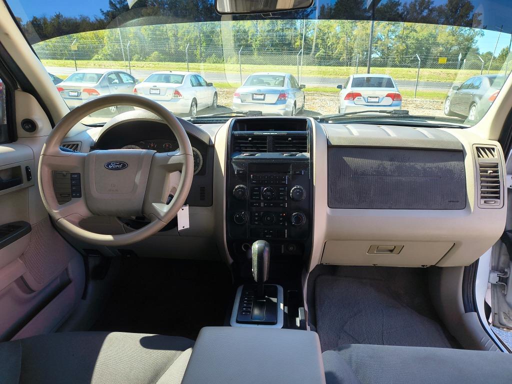 2008 Ford Escape - $8,995