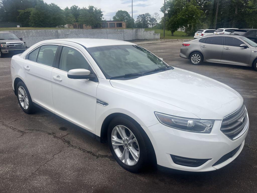 2016 Ford Taurus - $11,995