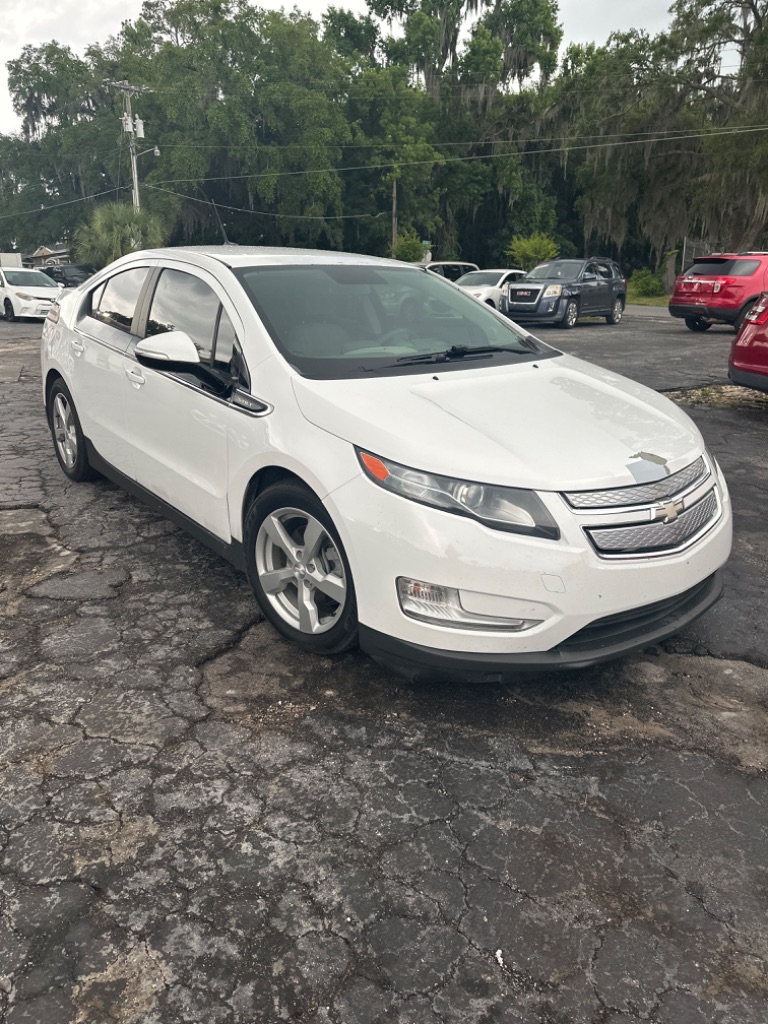 2013 Chevrolet Volt - $10,320