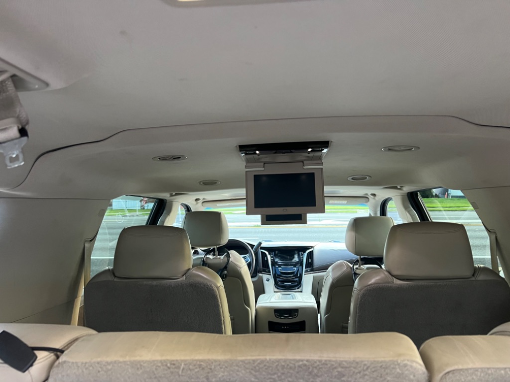 2015 Cadillac Escalade - $21,490