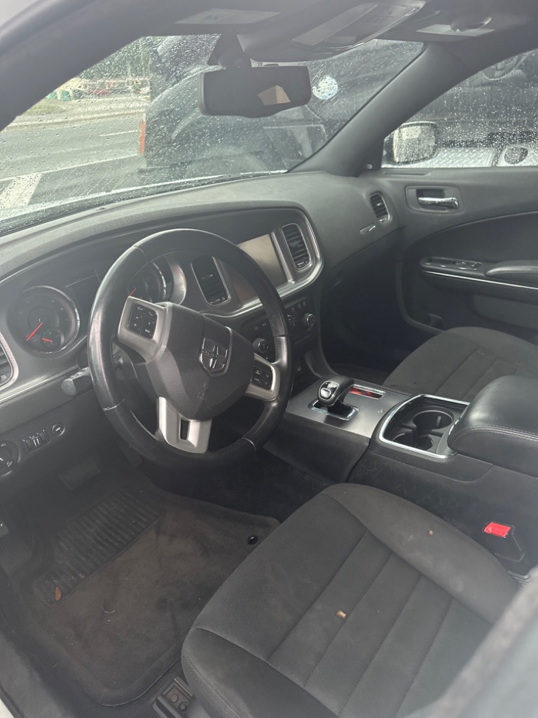 2014 Dodge Charger - $9,400