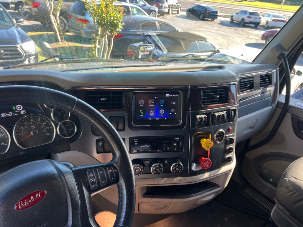 2019 Peterbilt 579 - $37,500