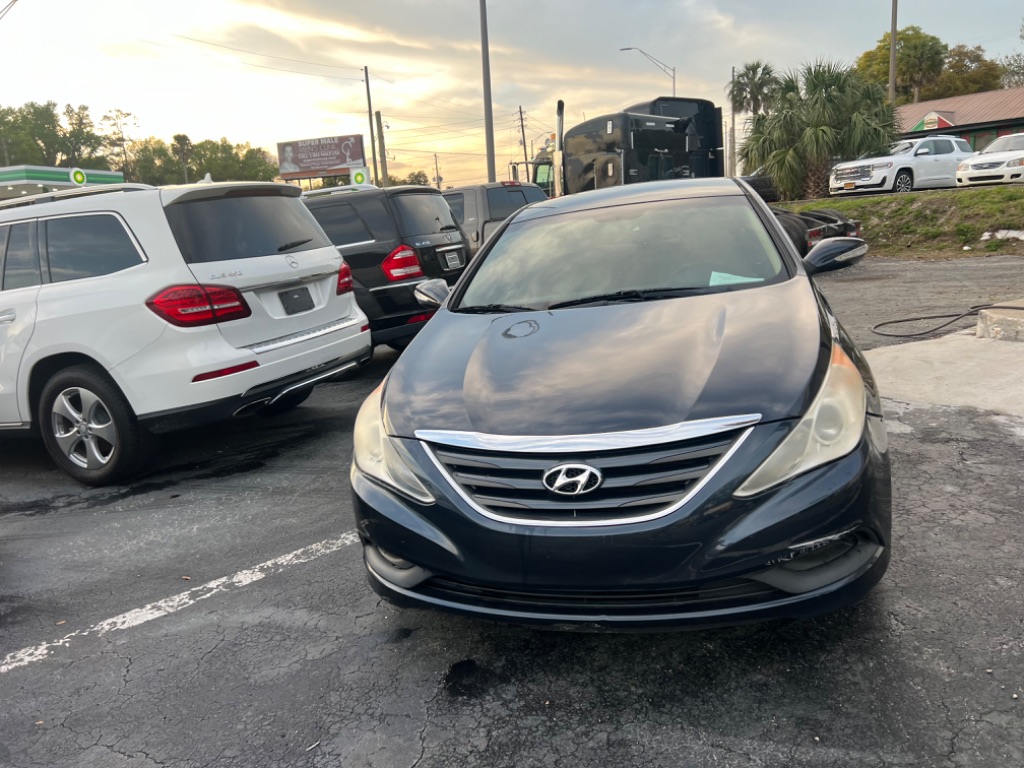 2014 Hyundai Sonata - $5,400
