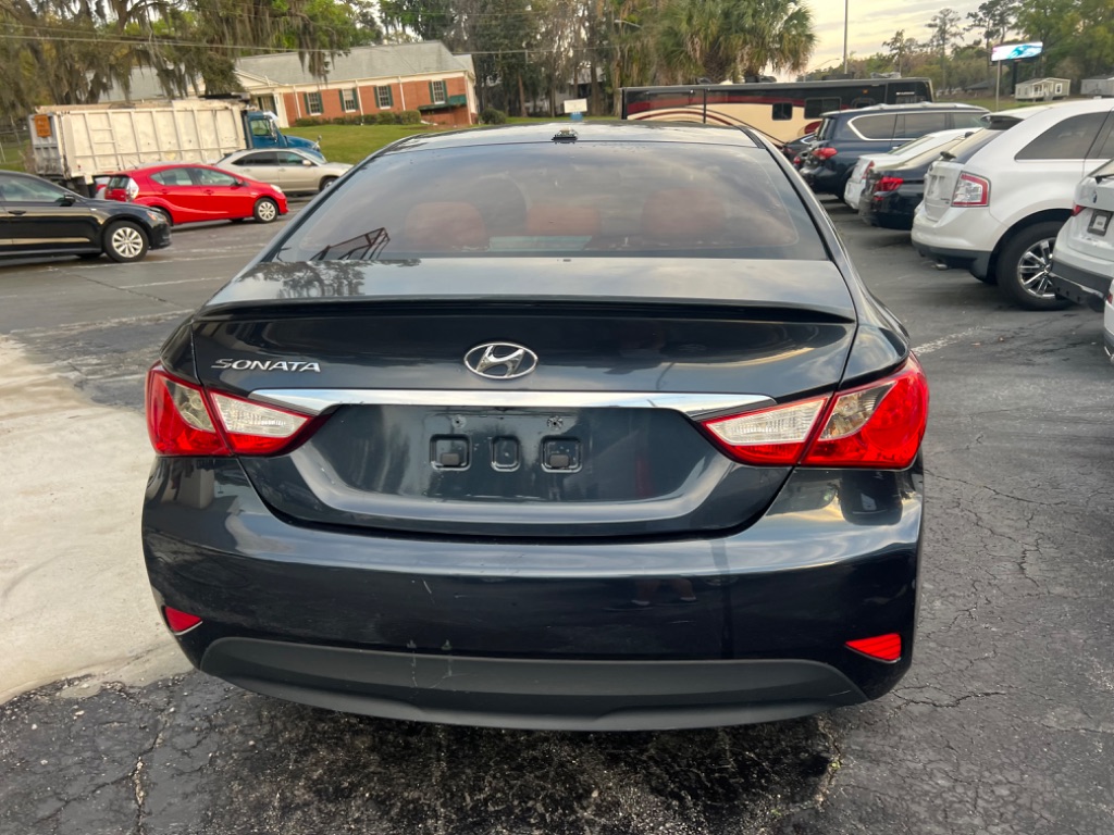 2014 Hyundai Sonata - $5,400