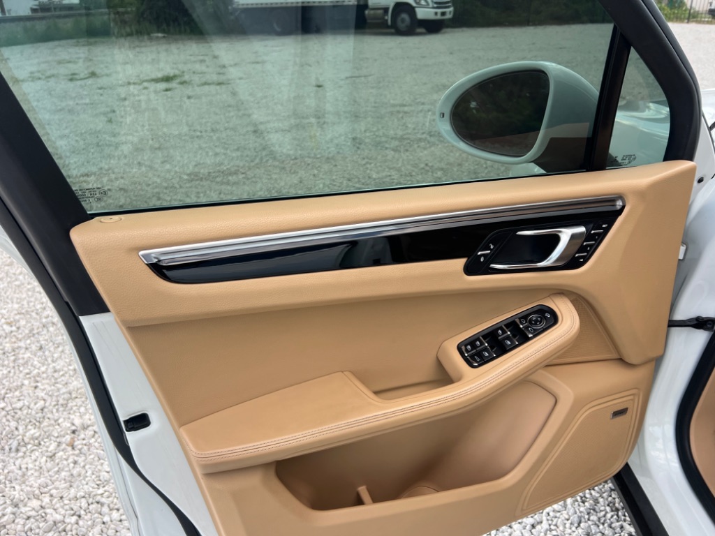 2016 Porsche Macan - $25,900