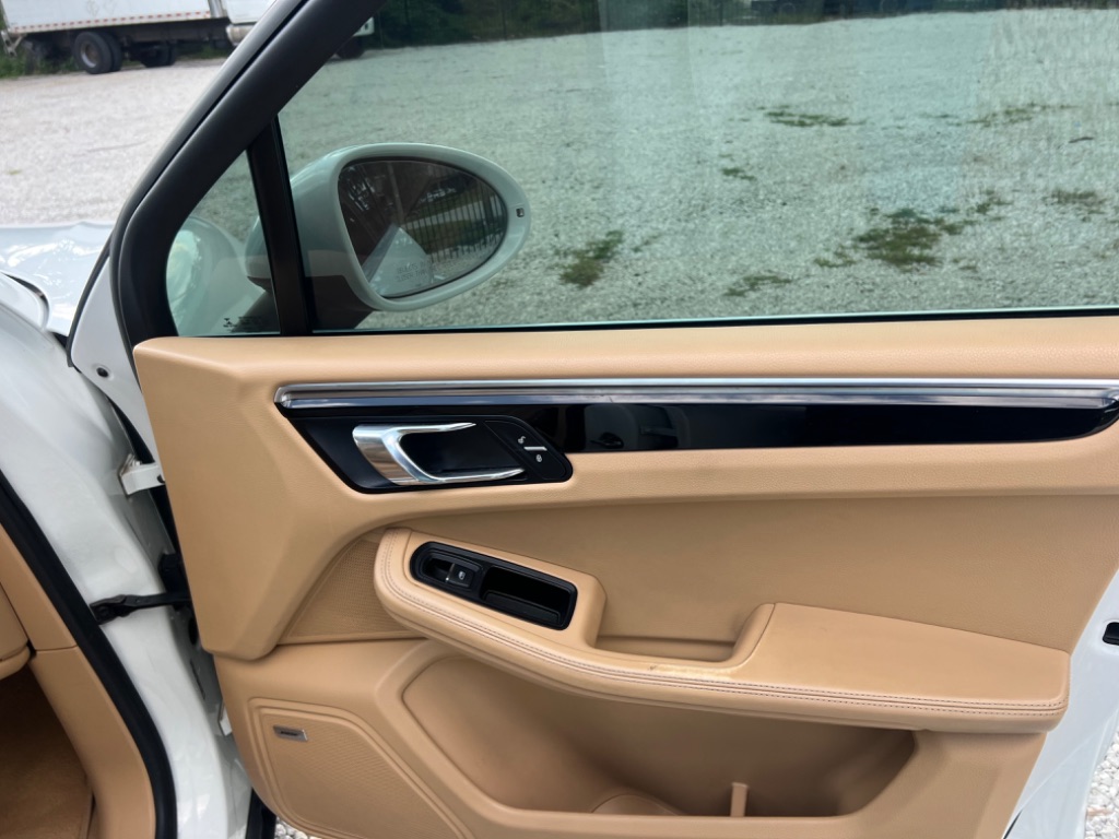 2016 Porsche Macan - $25,900