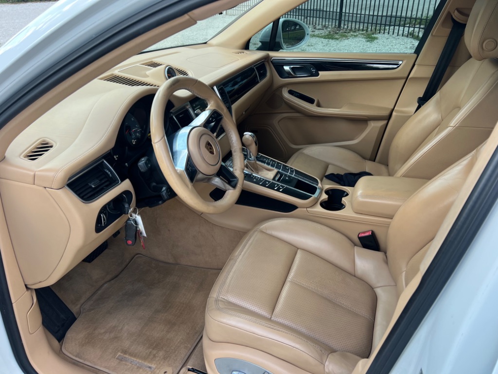 2016 Porsche Macan - $25,900