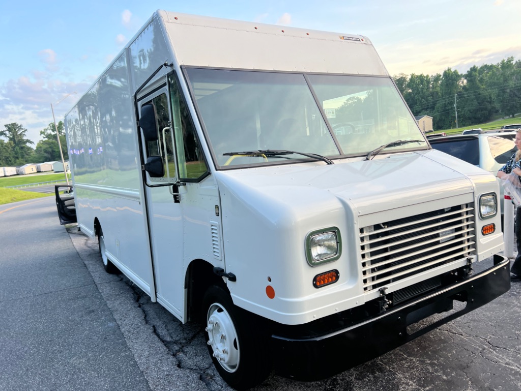 2022 Freightliner Mt45 Chassis - $66,750