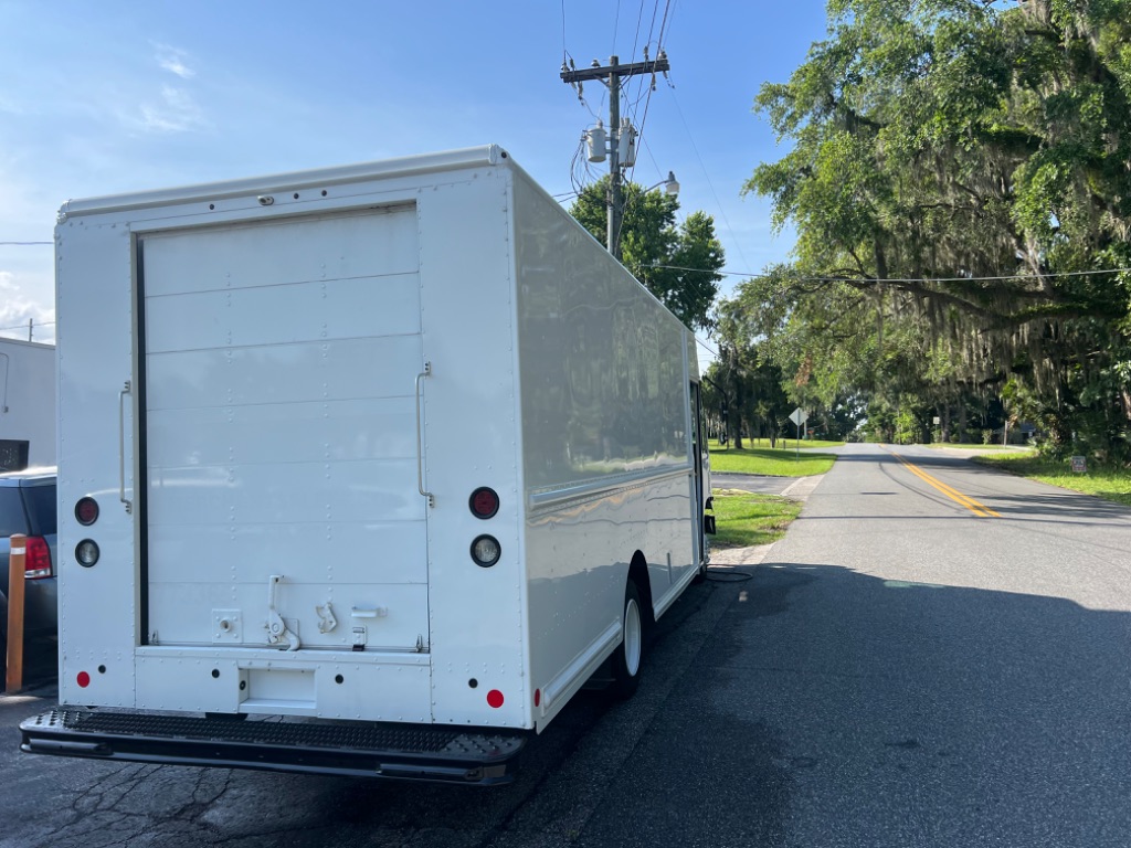 2022 Freightliner Mt45 Chassis - $66,750