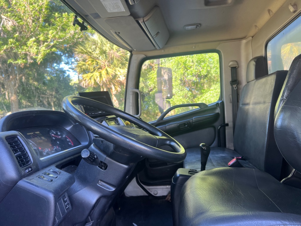 2016 Hino 268 - $29,950