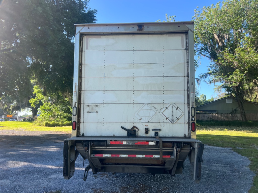 2016 Hino 268 - $29,950