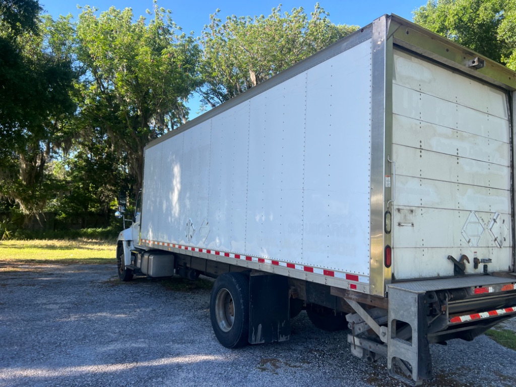 2016 Hino 268 - $29,950