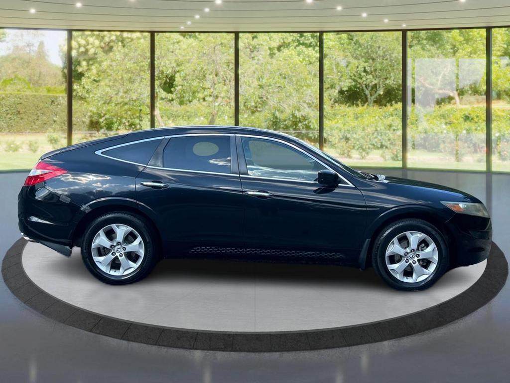 2012 Honda Crosstour - $12,999
