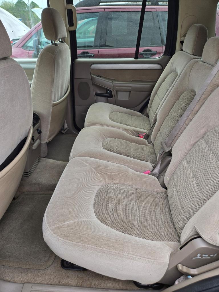 2004 Ford Explorer
