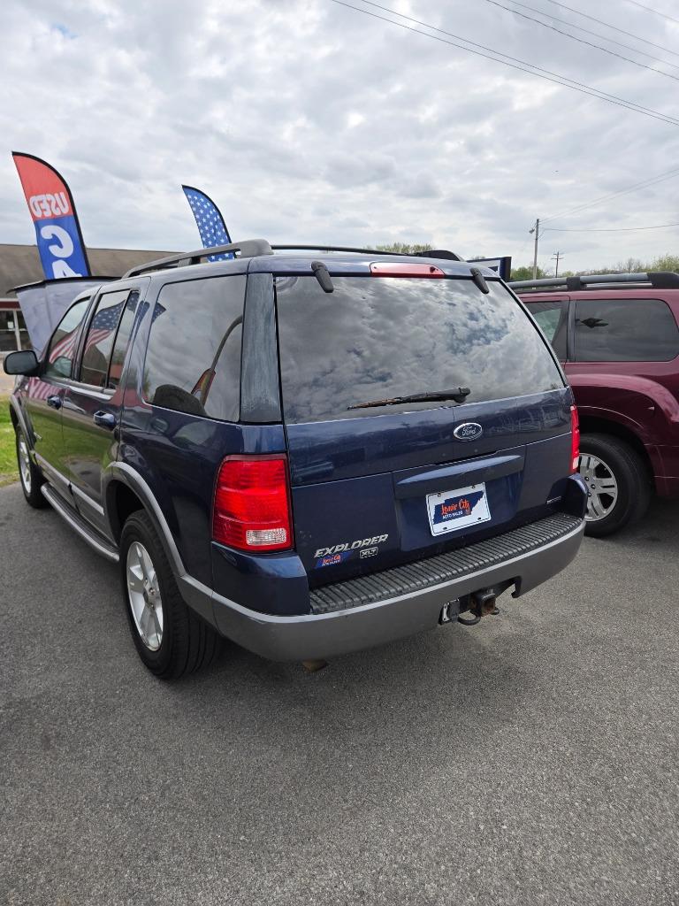 2004 Ford Explorer