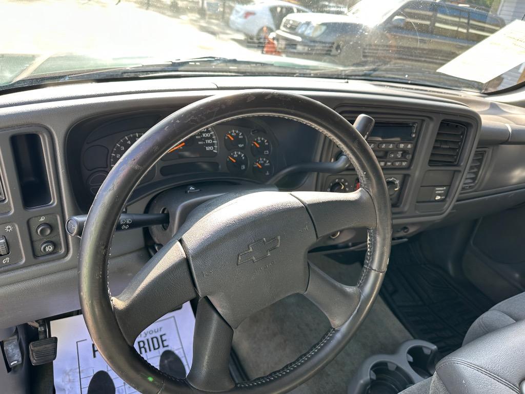 2004 Chevrolet Silverado 1500 Work Truck photo