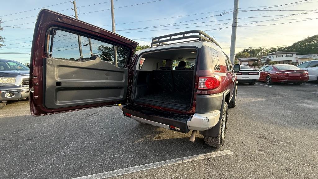 2007 Toyota FJ Cruiser - $11,900