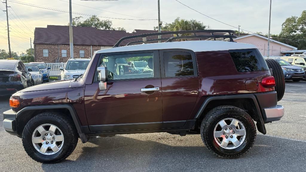 2007 Toyota FJ Cruiser - $11,900