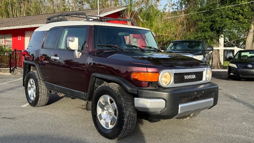 2007 Toyota FJ Cruiser - $11,900